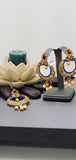 A Stunning Indian jewellery Kundan Tikka Earrings Set