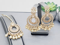 Most Trendy Kundan Tikka  Earrings set /Pearl Mang Tikka Earrings Set/Bridesmaids Tikka earrings set/kundan Tikka set/Indian Jewelry/Indian Wedding Jewelry