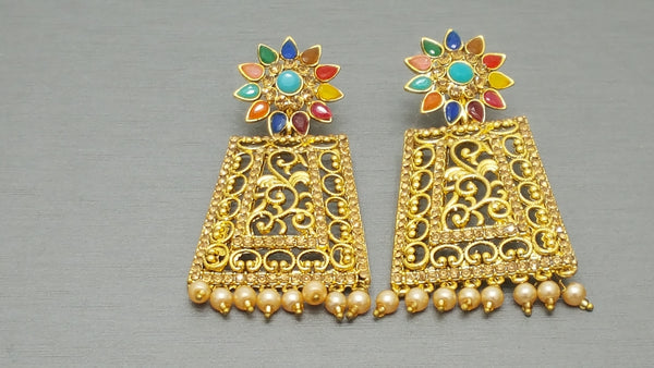 Stunning Gold plated Indian Bollywood Ethnic Earrings Set